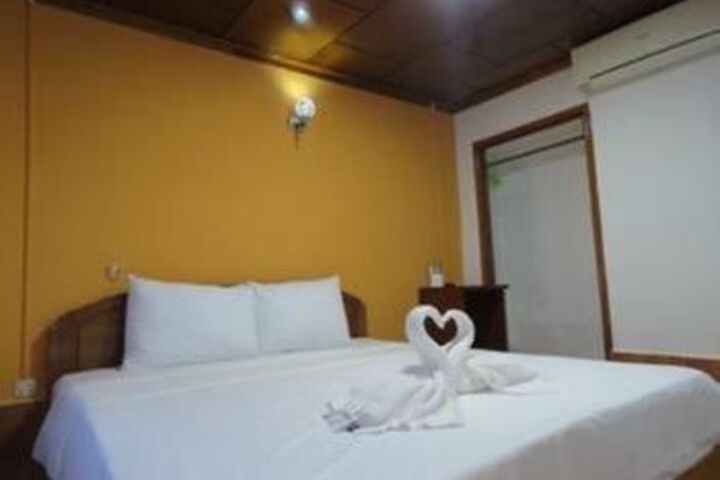 Room 16 of 54