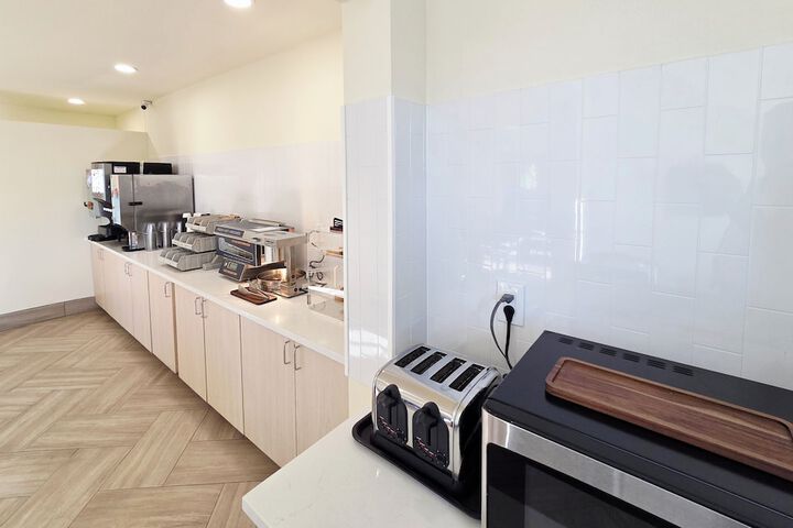 Breakfast/Coffee Service 59 of 64