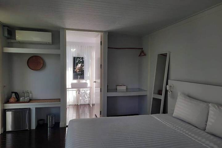 Room 69 of 127