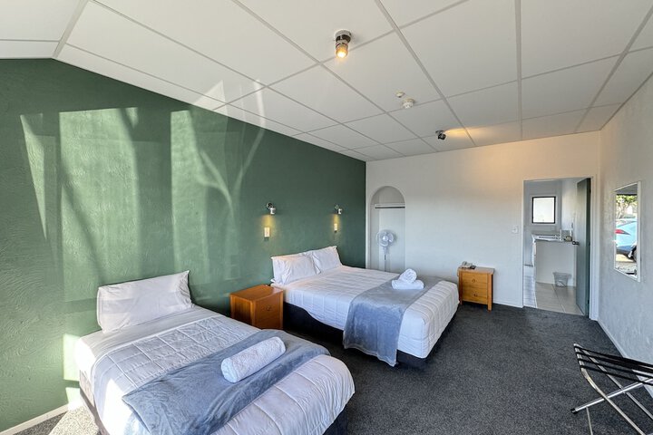 Room 14 of 48