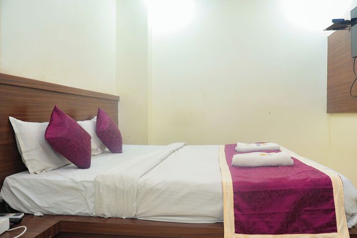 Room 19 of 38