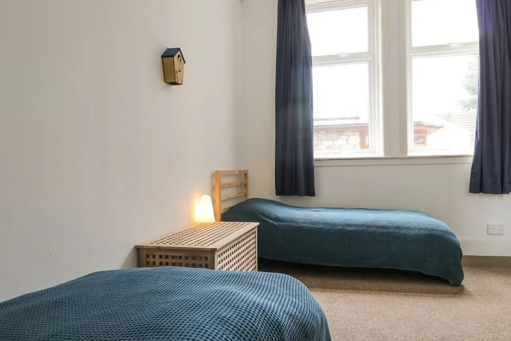 Room 2 of 11