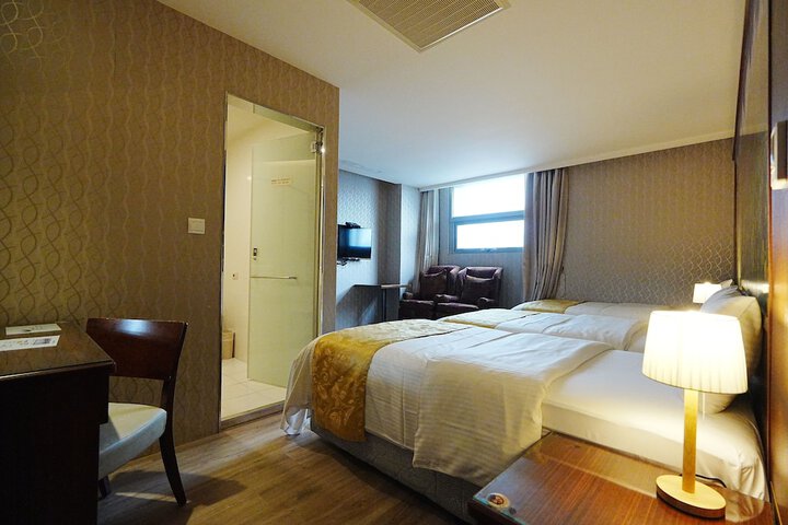 Room 10 of 61