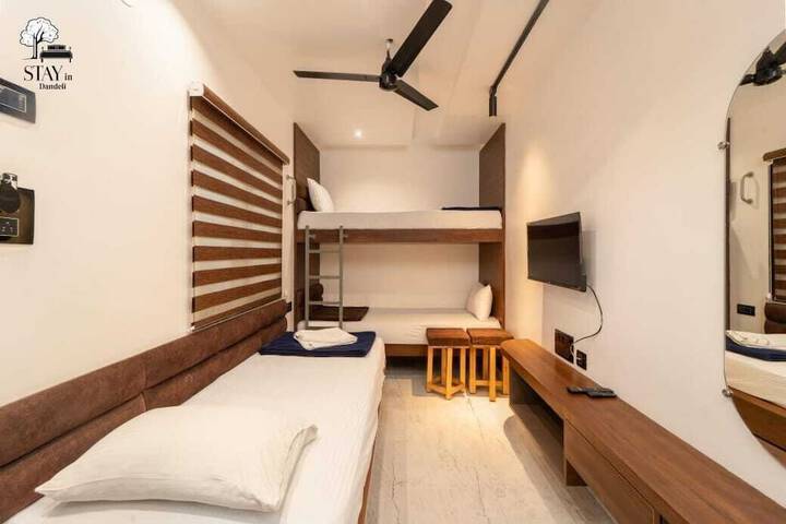 Room 3 of 26