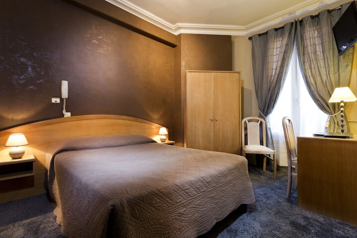 Room 19 of 37