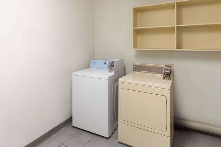 Room 35 of 43