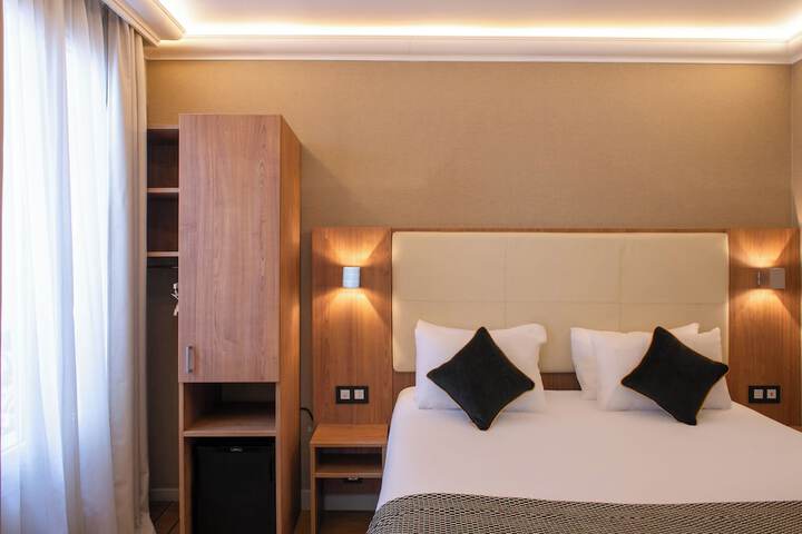 Room 2 of 26