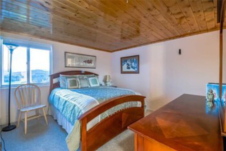Room 21 of 27