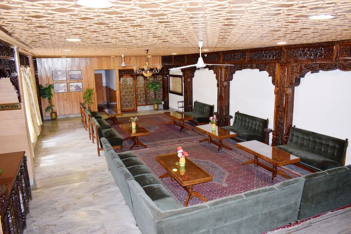 Hotel Interior 6 of 18