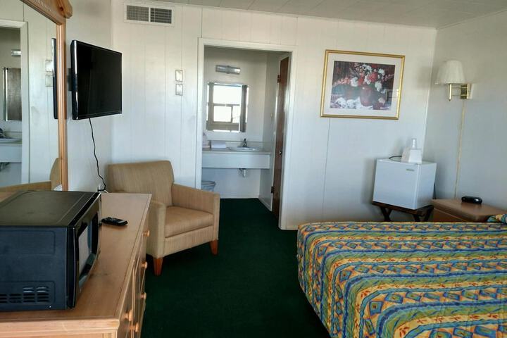 Room 12 of 35