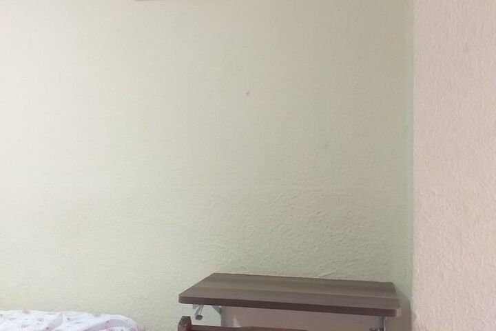Room 22 of 38