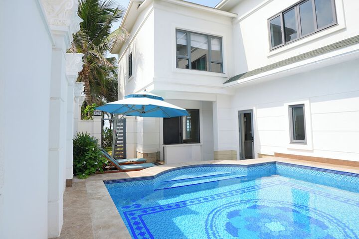 Pool 116 of 165