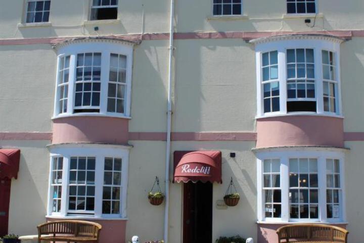 Hotel Entry