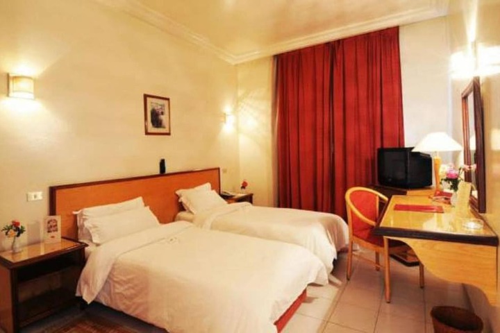 Room 2 of 3
