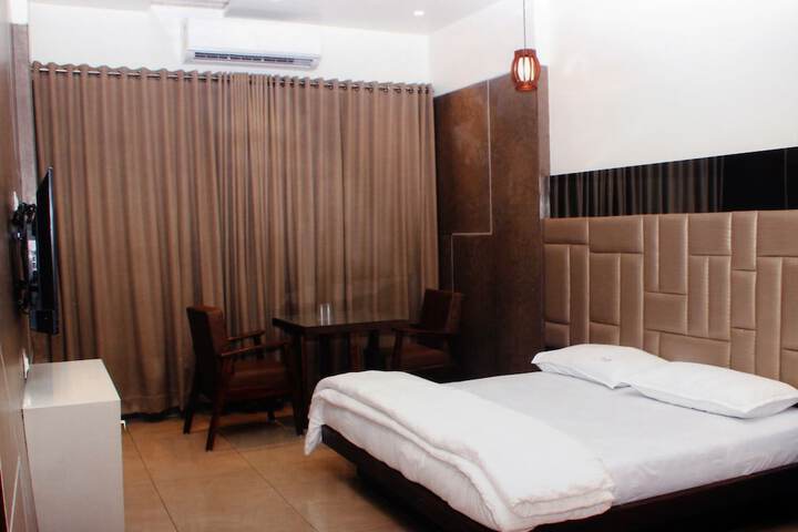 Room 26 of 36