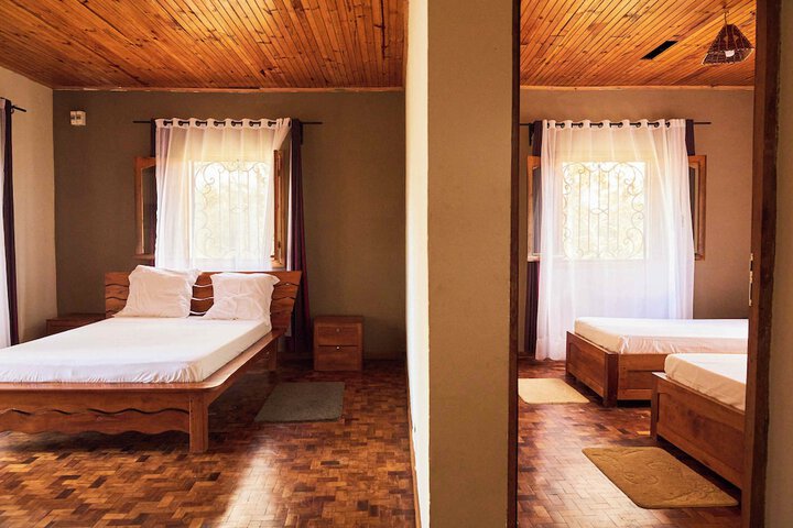 Room 9 of 50