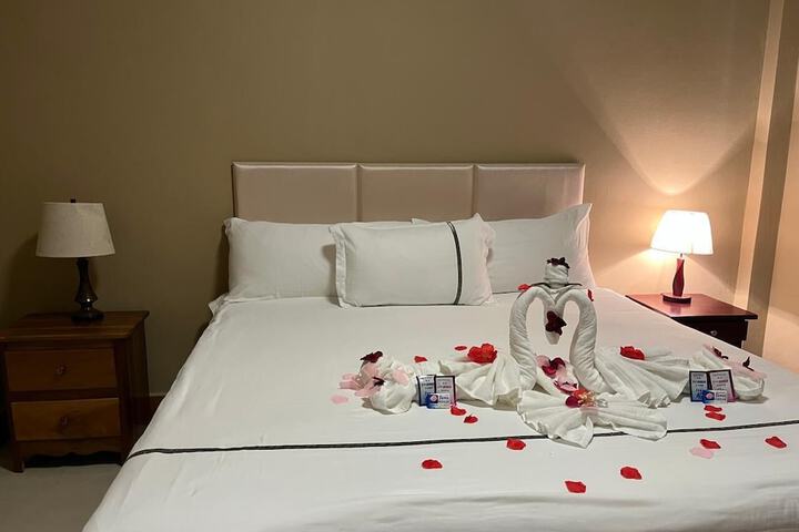 Room 5 of 15