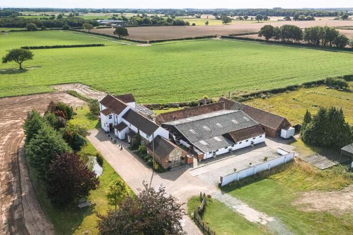 Deighton Lodge