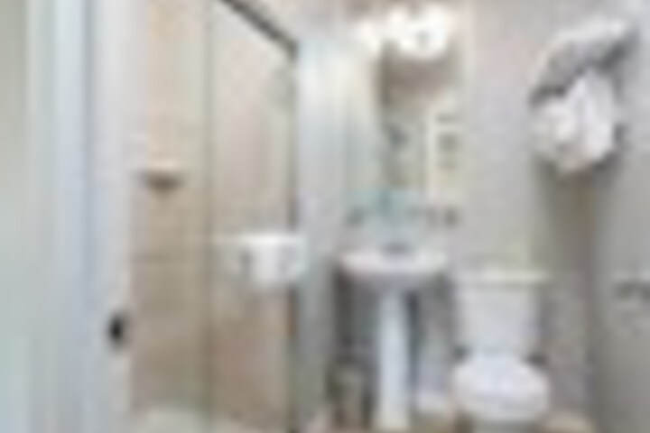 Room 290 of 549