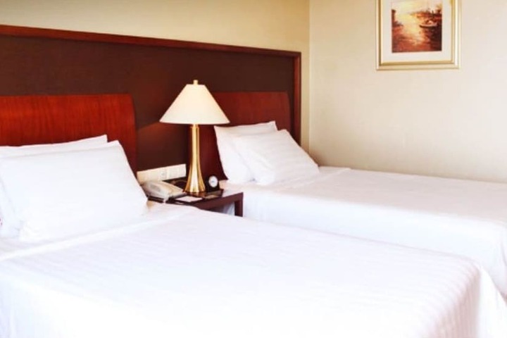 Room 5 of 28