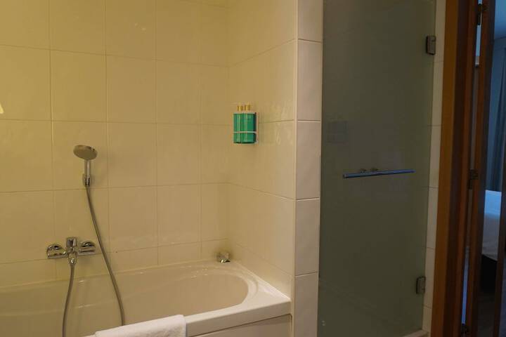 Room 57 of 188