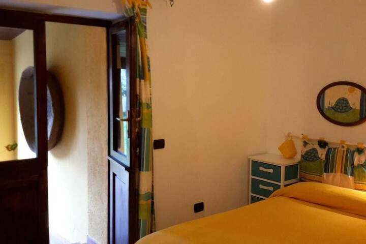 Room 4 of 84