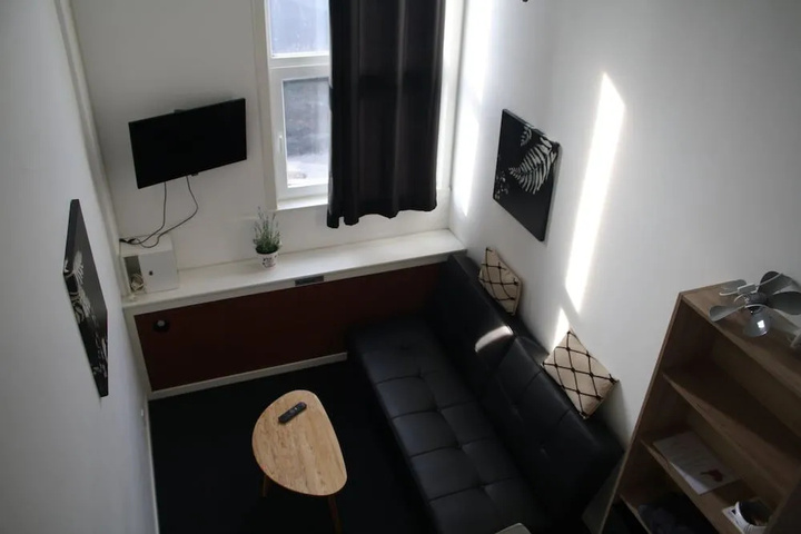 Room 3 of 19