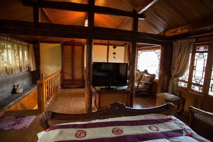 Room 6 of 15