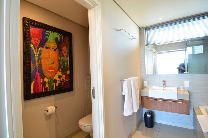 Room 13 of 46