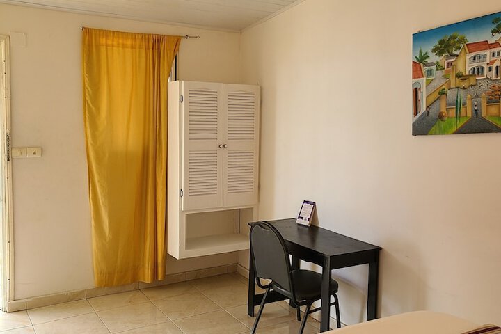 Room 20 of 36