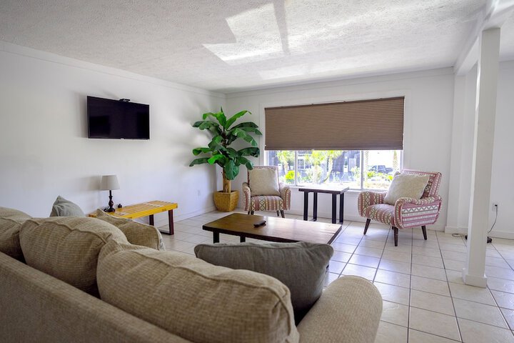Room 15 of 27