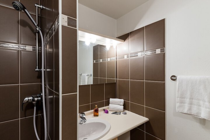 Clean Restrooms