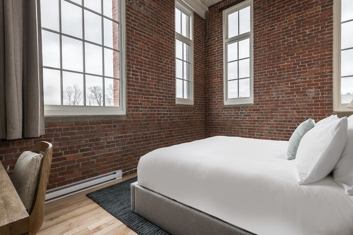 Room 10 of 41