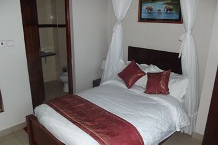Room 17 of 25