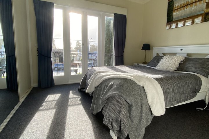 Room 5 of 44
