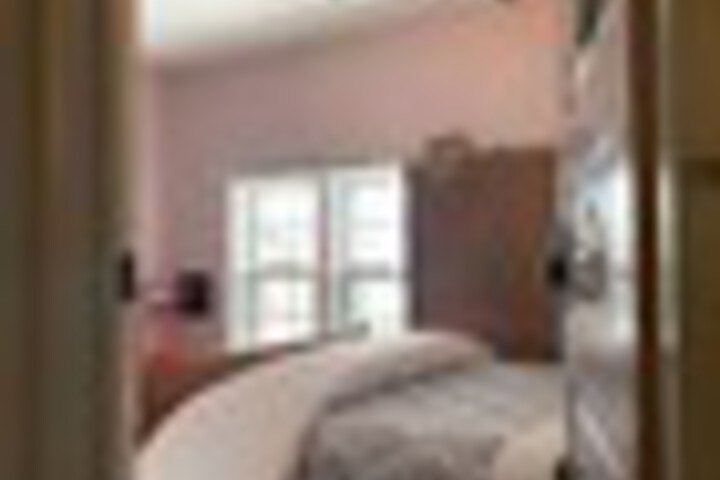 Room 68 of 117