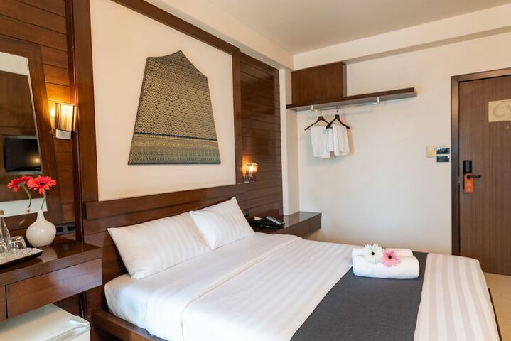 Room 44 of 98