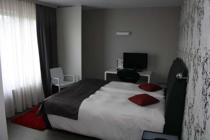 Room 15 of 55