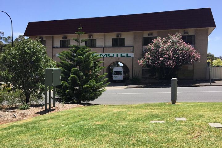 Hotel 51 of 52
