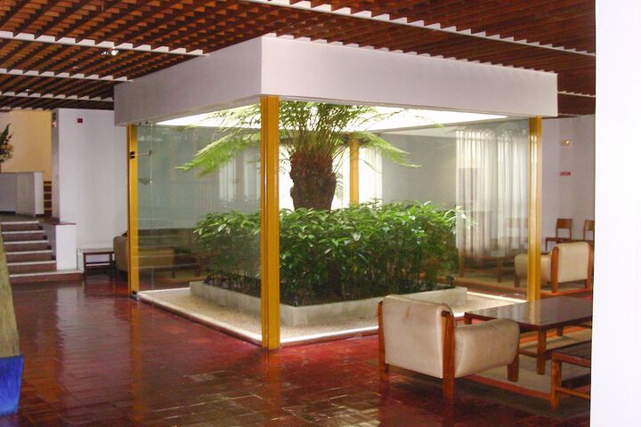 Hotel Interior 7 of 64
