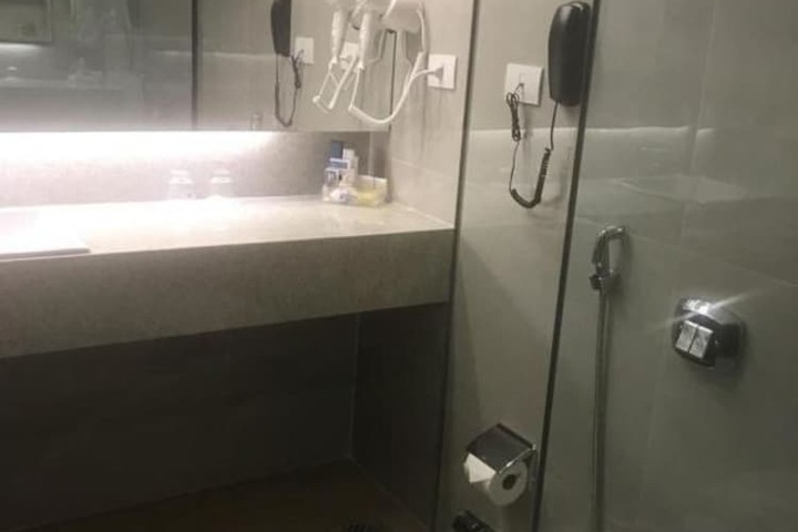 Room 62 of 132