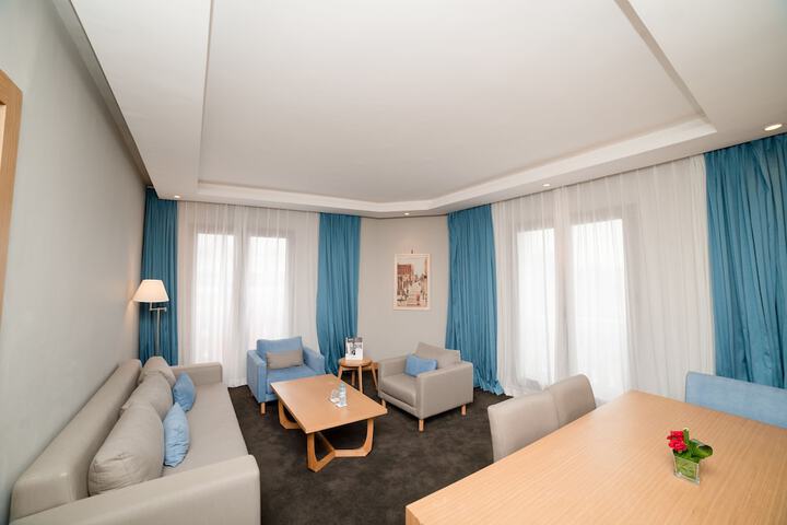 Room 40 of 83