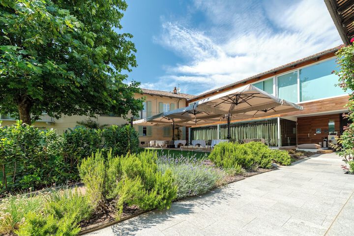 Palas Cerequio BaroloCruResort in Barolo