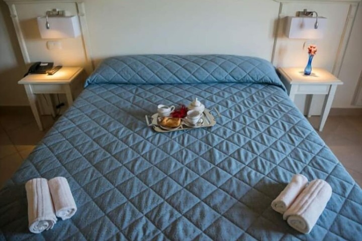 Room 2 of 4