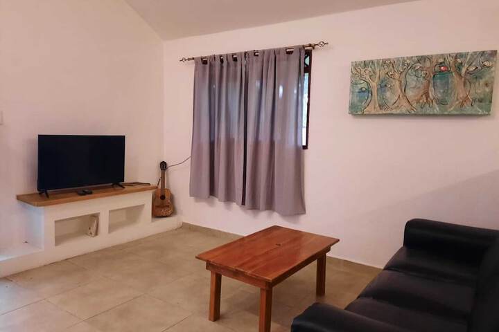 Room 5 of 9