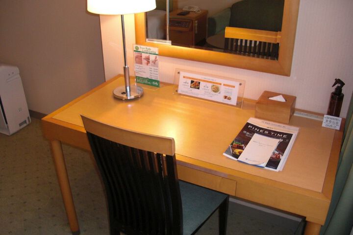Room 15 of 50