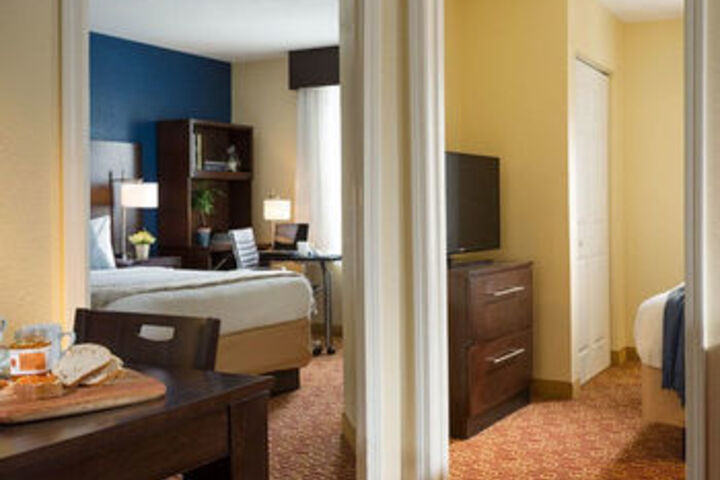 Room 8 of 21