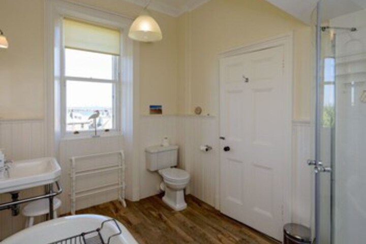 Room 4 of 53