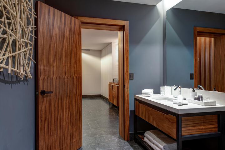 Room 45 of 111