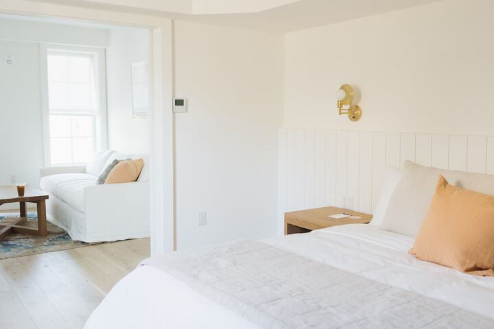 Room 5 of 30